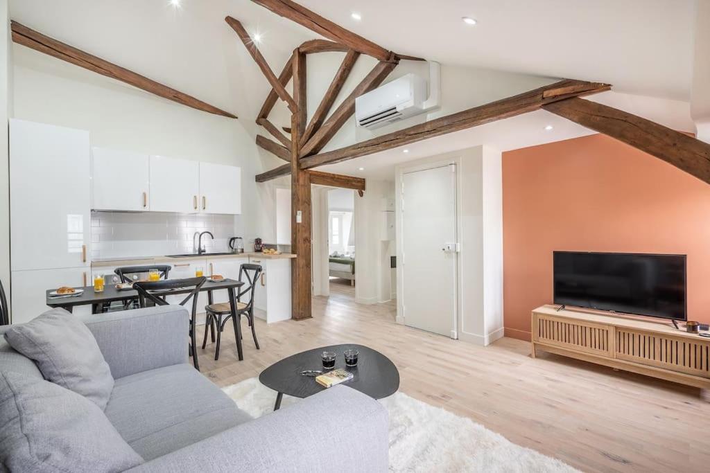 5#two Bedrooms#champs Elysees#arc De Triomphe#ac * Parijs